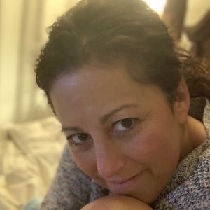 Meet your Posher, Leslie